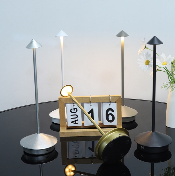 Portable Elegance: The Growing Popularity of Rechargeable Table Lights in Outdoor Living